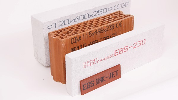 建筑裝飾材料打碼標識，用EBS手持噴碼機，簡單又高效